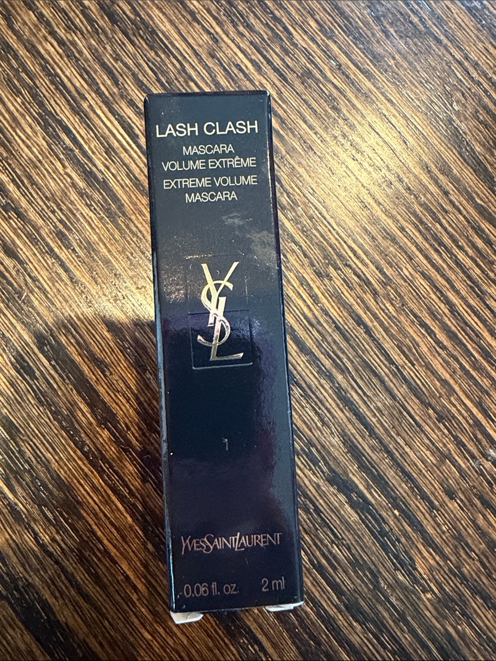 Yves Saint Laurent Lash Clash Extreme Volume Mascara - Black 0.06oz